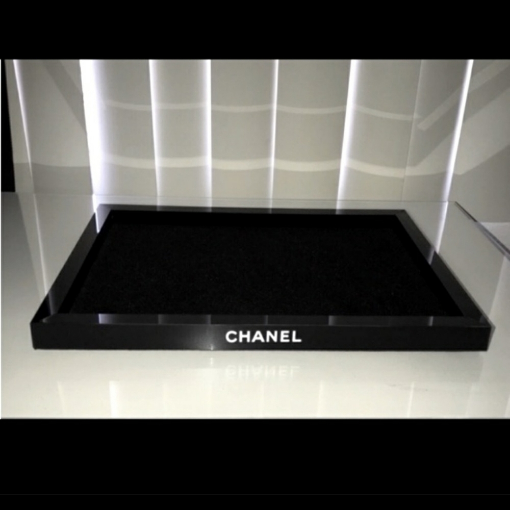 Chanel make up station set